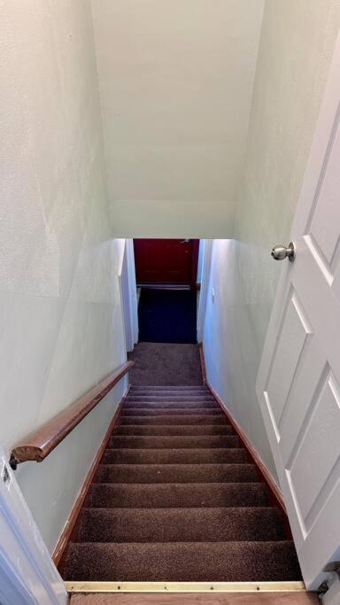 Near The Falls Two Bedroom - 5 Min Walk To Clifton شلالات نياغارا المظهر الخارجي الصورة
