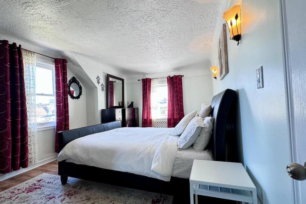 Near The Falls Two Bedroom - 5 Min Walk To Clifton شلالات نياغارا المظهر الخارجي الصورة